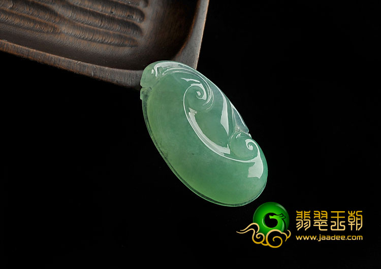 冰种绿晴水缅甸翡翠A货如意挂件