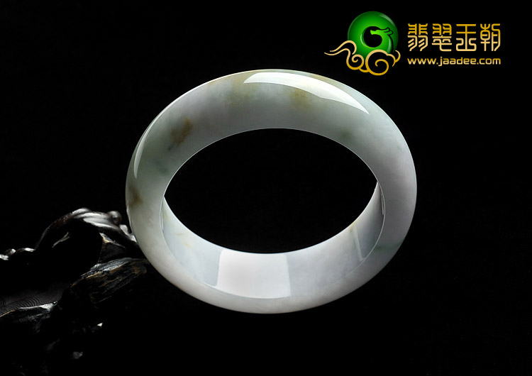 糯冰种淡三彩缅甸翡翠A货手镯（58.9mm）