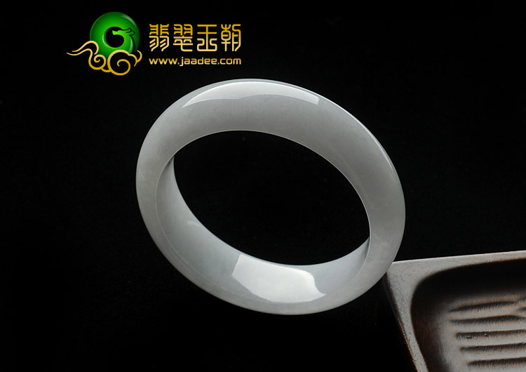 糯冰种晴水缅甸翡翠A货手镯（51.9mm）
