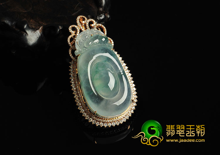 冰种飘花缅甸翡翠A货镶玫瑰金福在眼前胸坠（真钻）