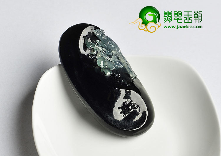 细糯种（冰玻种）墨色（晴水）缅甸翡翠A货喜上眉梢挂件