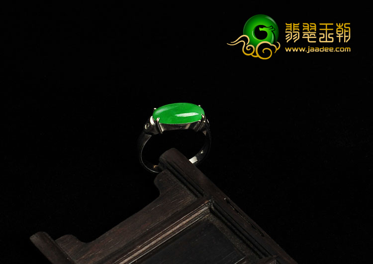 冰种阳绿满绿缅甸翡翠A货镶白金戒指（真钻）