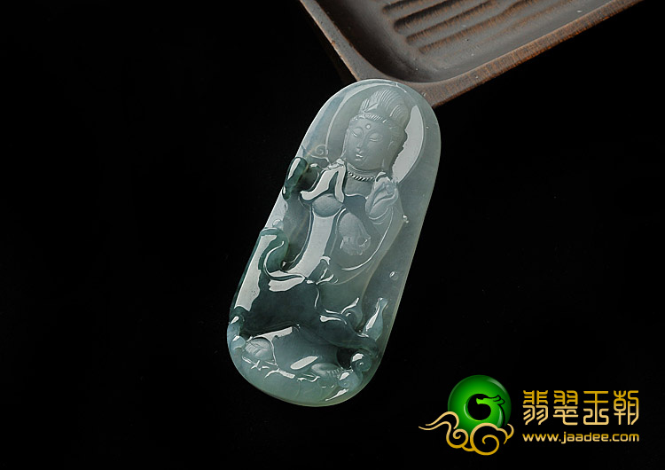 冰种飘花缅甸翡翠A货观音挂件