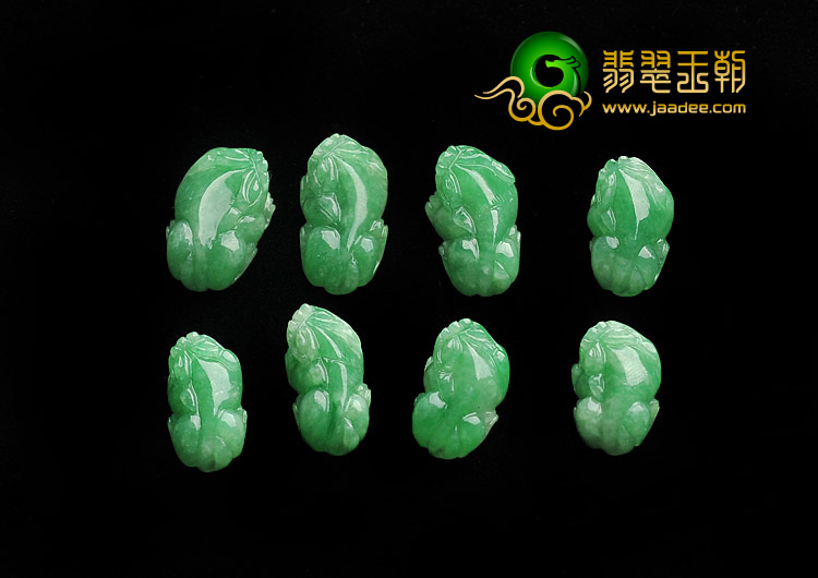 糯冰种翠色缅甸翡翠A货貔貅戒面（单价）