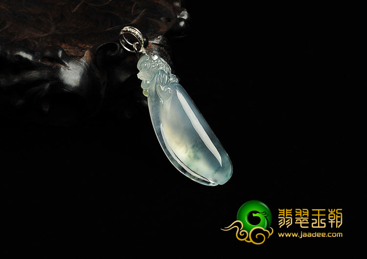 冰种飘花缅甸翡翠A货福瓜挂件