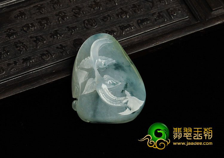 (超值推荐)冰种飘花缅甸翡翠A货比翼双飞挂件