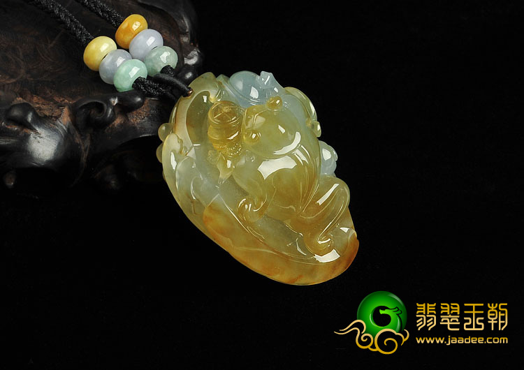 冰种褐黄翡缅甸翡翠A货金蟾送宝挂件