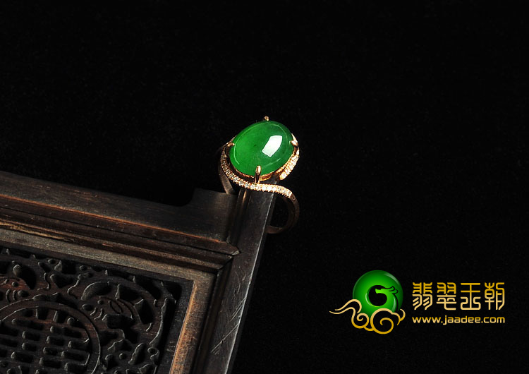 冰种菠菜绿缅甸翡翠A货镶玫瑰金戒指（真钻）