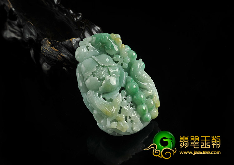 糯冰种黄加绿缅甸翡翠A货喜上眉梢挂件