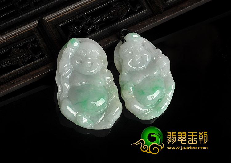 糯冰种飘翠缅甸翡翠A货玉佛挂件（一对）