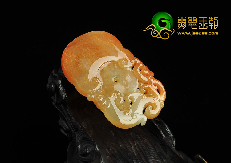 糯冰种红黄翡缅甸翡翠A货仿古龙牌挂件