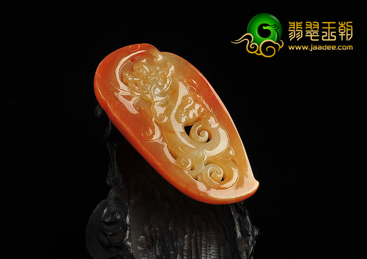 糯冰种红黄翡缅甸翡翠A货仿古龙牌挂件