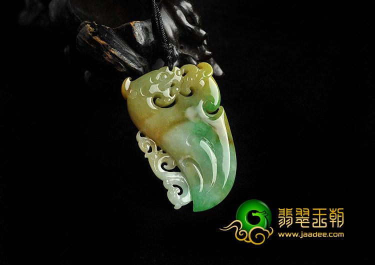 糯冰种黄加绿缅甸翡翠A货府中有龙挂件