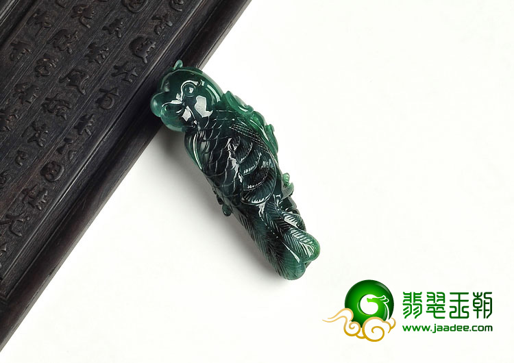 糯冰种蓝水缅甸翡翠A货小鹦鹉挂件