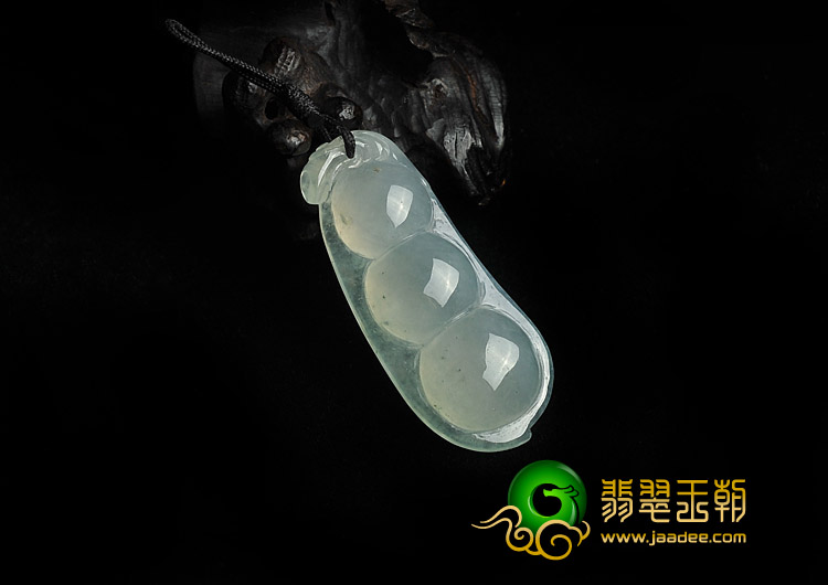 冰种晴水缅甸翡翠A货四季豆挂件