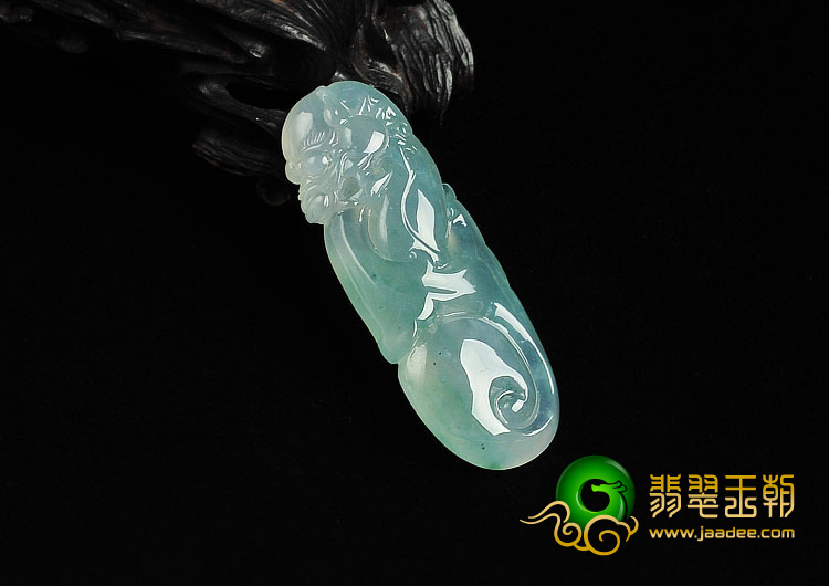 冰种飘花缅甸翡翠A货龙抱珠挂件