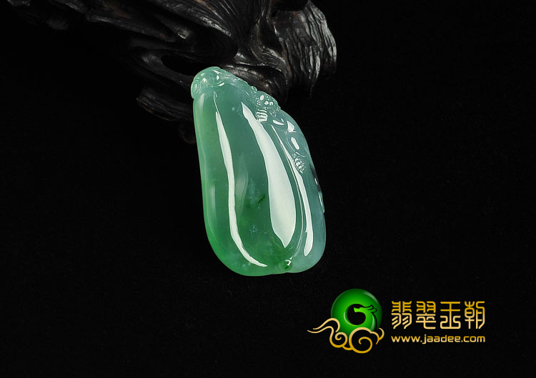 冰种绿晴水缅甸翡翠A货福瓜挂件