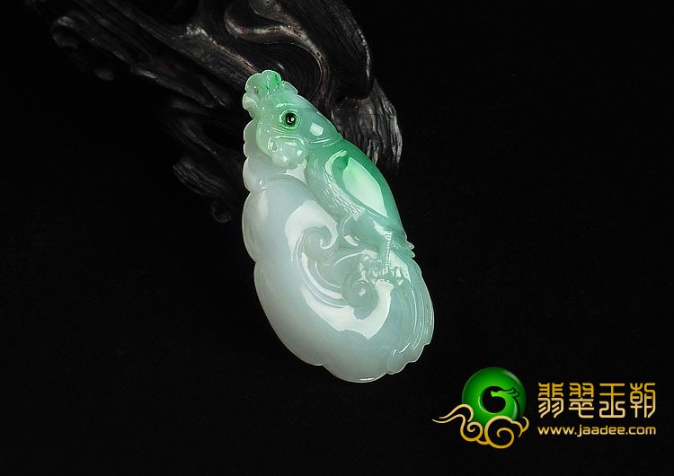 糯冰种飘翠缅甸翡翠A货鹦鹉挂件