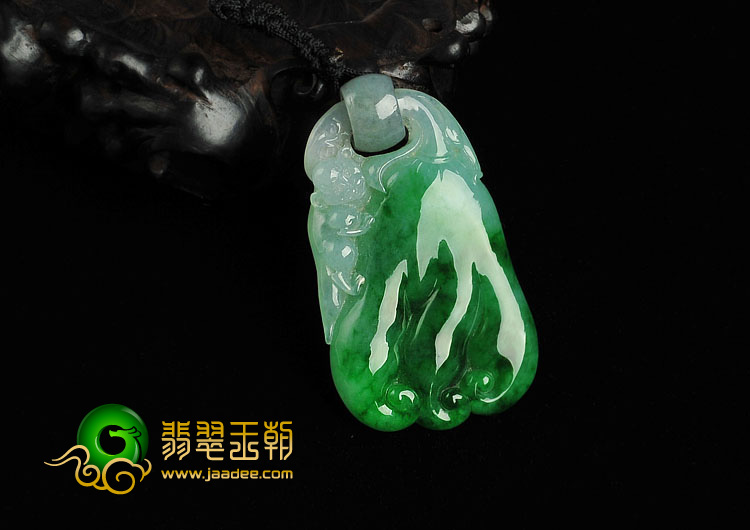 冰种翠色缅甸翡翠A货佛手挂件