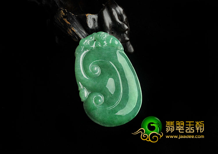 糯冰种阳绿缅甸翡翠A货如意挂件