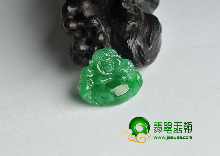 冰种阳绿缅甸翡翠A货玉佛胸坠面（未镶嵌）