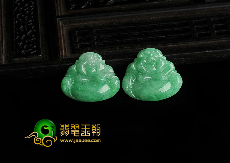 糯冰种翠色缅甸翡翠A货玉佛胸坠面（未镶嵌）（单价）