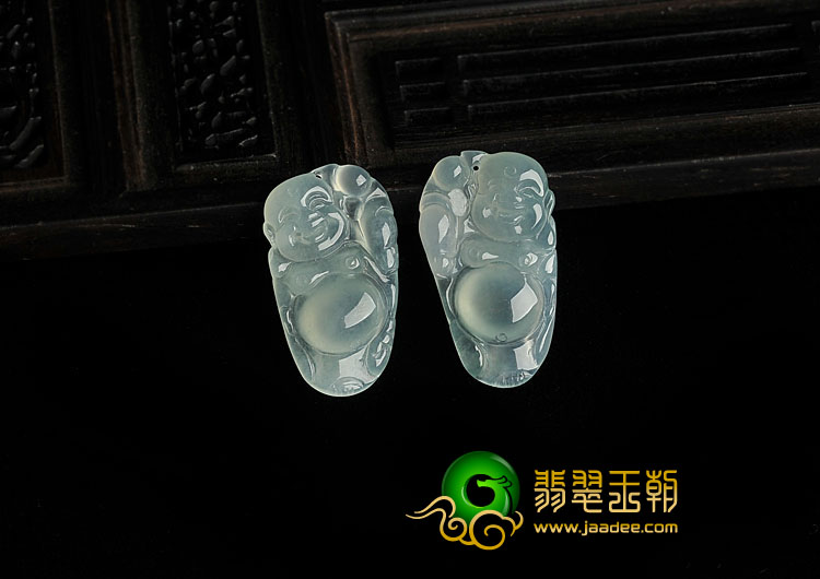 冰种晴水缅甸翡翠A货逍遥佛挂件（一对）