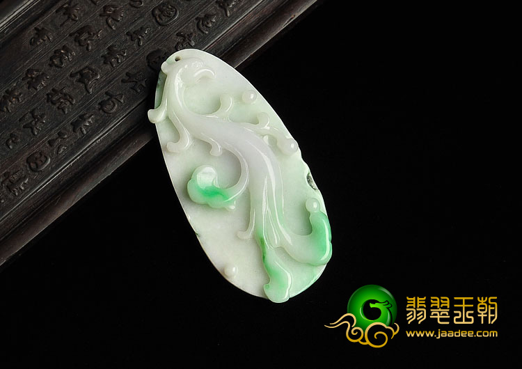 糯冰种淡春带彩缅甸翡翠A货凤舞九天挂件