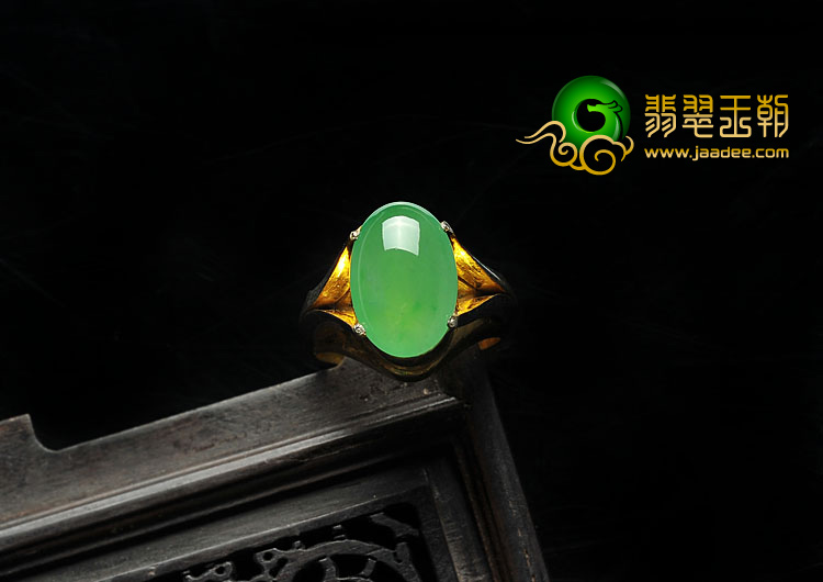 冰种苹果绿缅甸翡翠A货戒面