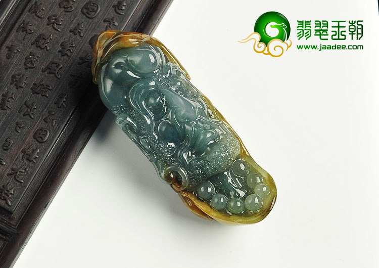 糯冰种青色缅甸翡翠A货罗汉头挂件