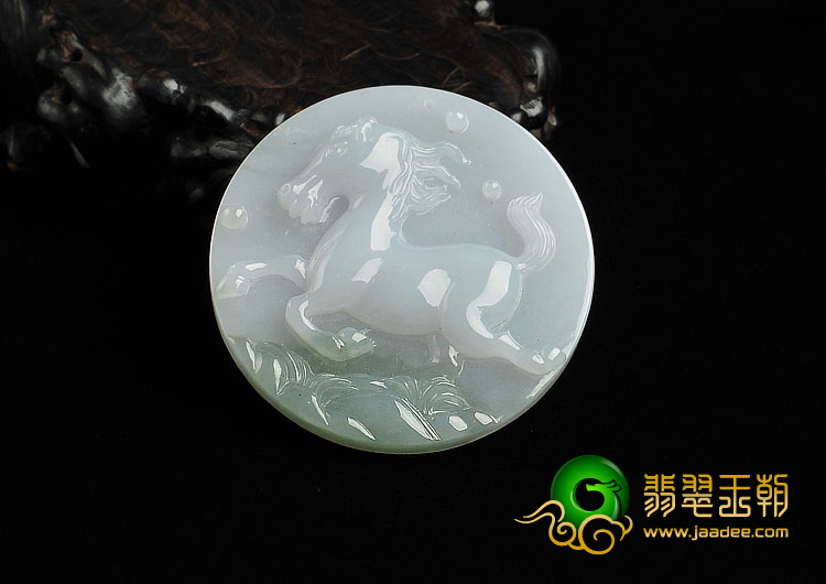 糯冰种晴水缅甸翡翠A货马牌挂件