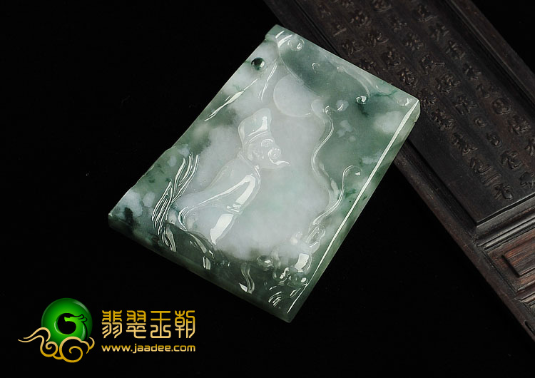 糯冰种青色缅甸翡翠A货望月怀远挂件