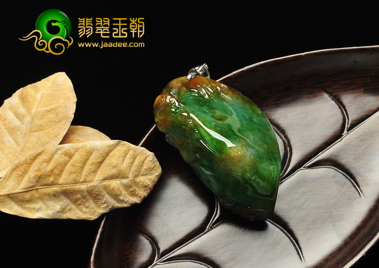 糯冰种黄加绿缅甸翡翠A货寿桃挂件