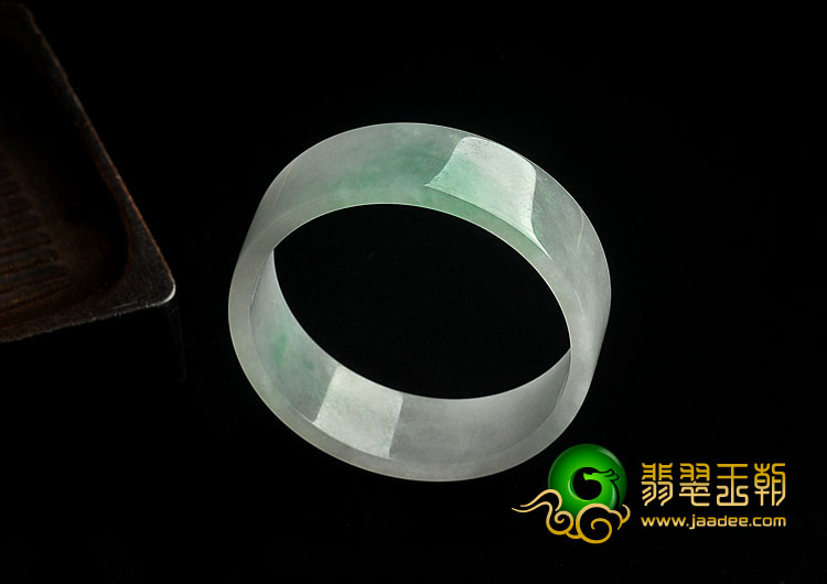 糯冰种飘翠缅甸翡翠A货方条手镯（49.1mm）