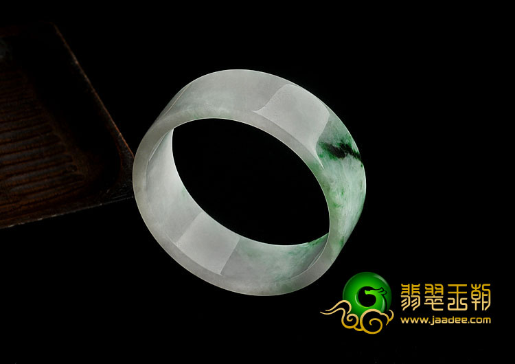 糯冰种廯加绿缅甸翡翠A货方条手镯（49mm）