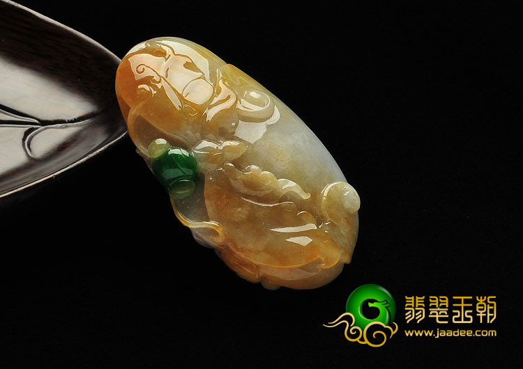 糯冰种黄加绿缅甸翡翠A货蝴蝶挂件