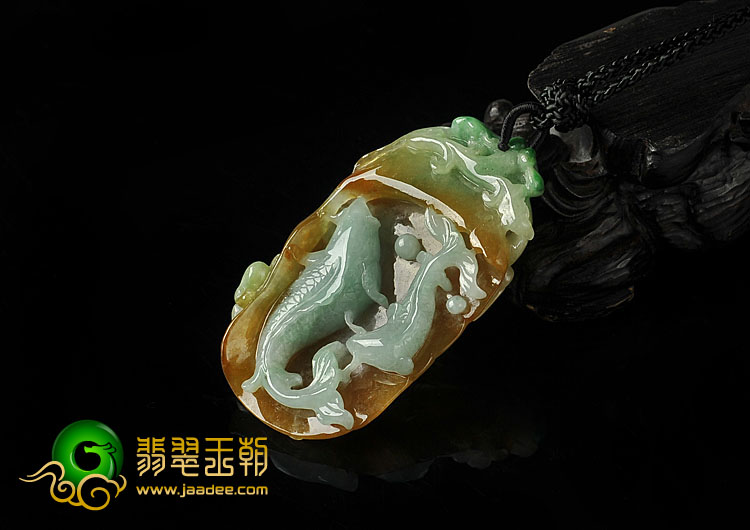 糯冰种黄加绿缅甸翡翠A货年年有余挂件