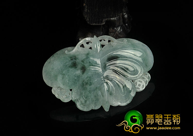 糯冰种飘花缅甸翡翠A货蝴蝶挂件