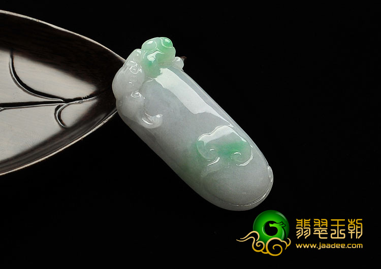 糯冰种春带彩缅甸翡翠A货福瓜挂件