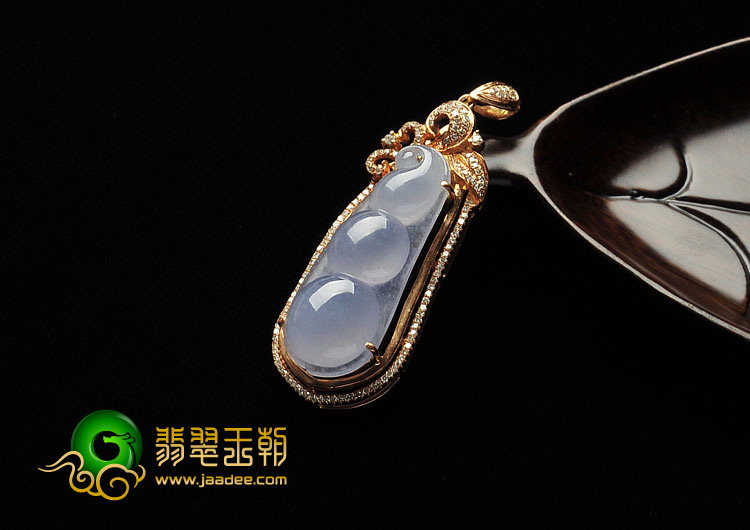 冰种紫罗兰缅甸翡翠A货镶玫瑰金四季豆胸坠（真钻）