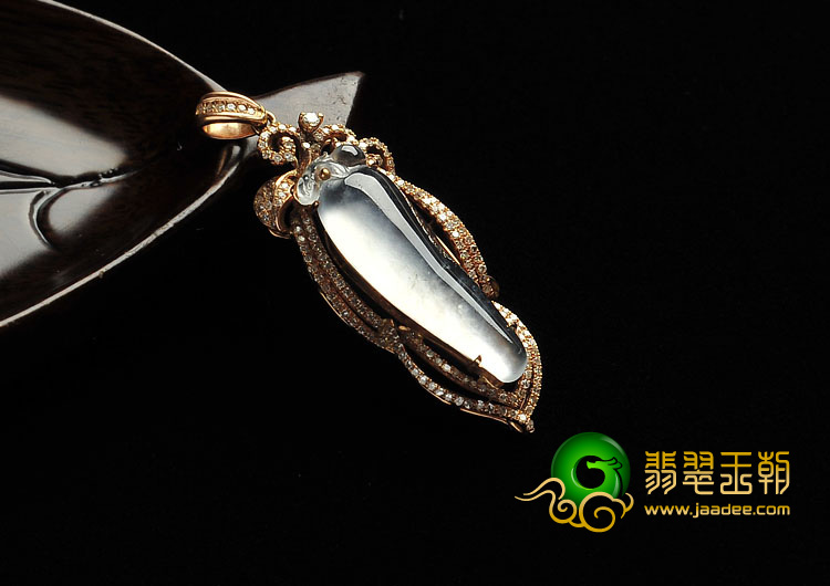 冰玻种缅甸翡翠A货镶玫瑰金福瓜胸坠（真钻）