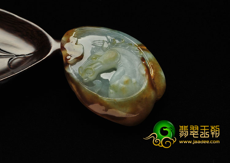 糯冰种褐黄翡缅甸翡翠A货马到成功挂件