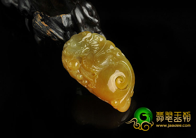 冰种褐黄翡缅甸翡翠A货府中有龙挂件