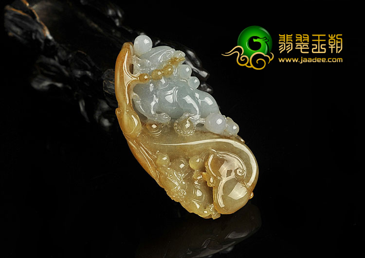 糯冰种褐黄翡缅甸翡翠A货事事如意挂件