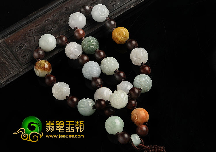 糯冰种三彩缅甸翡翠A货罗汉头项链
