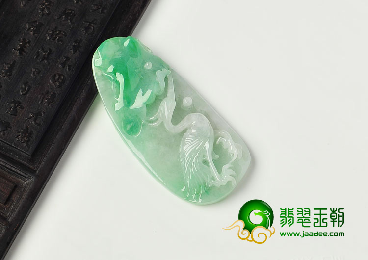 糯冰种翠色缅甸翡翠A货一路连科挂件