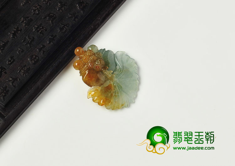 糯冰种褐黄翡晴水缅甸翡翠A货小金鱼挂件