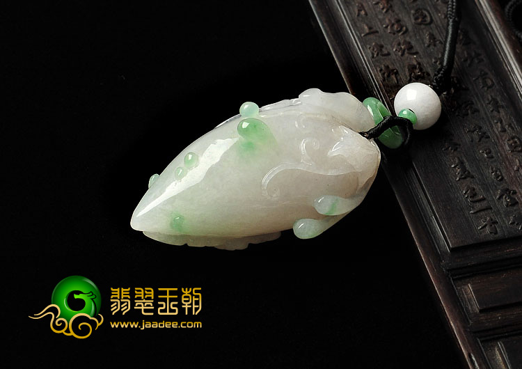 糯冰种白底青缅甸翡翠A货福瓜挂件/手玩件