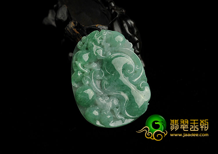 糯冰种翠色缅甸翡翠A货如意寿挂件