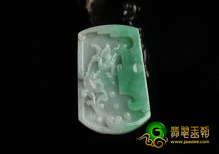 糯冰种翠色缅甸翡翠A货一路连科挂件